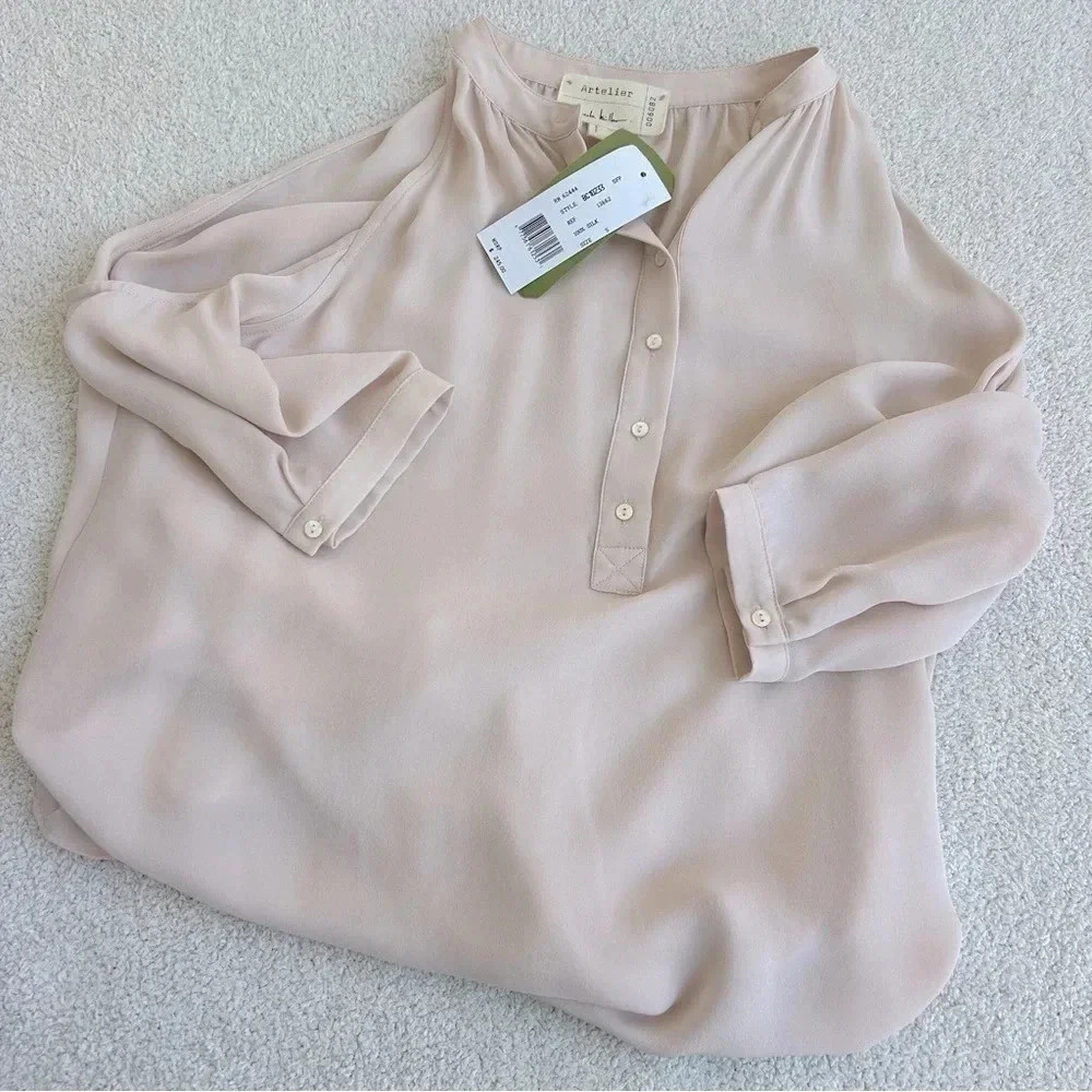 NWT Nicole Miller Artelier 100% Silk Pale Pink Cold Shoulder Button Front Blouse